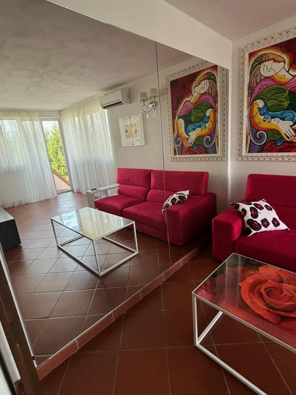 Isella Apartment