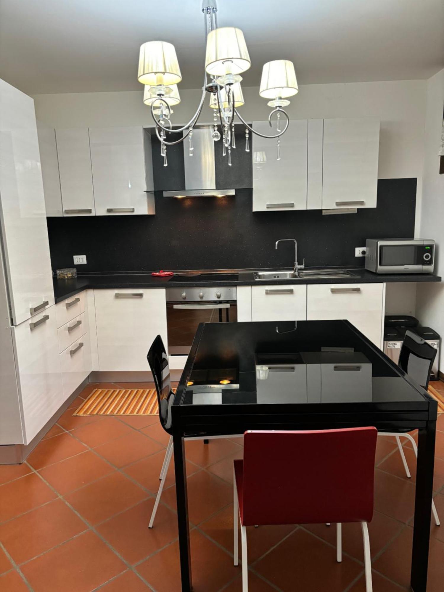 Isella Apartment *